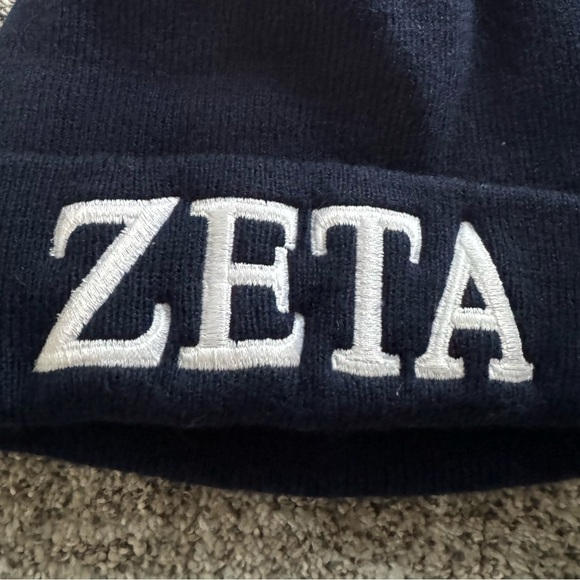 Zeta Tau Alpha ZTA new navy college Sorority winter knit embroidered hat - Picture 2 of 2